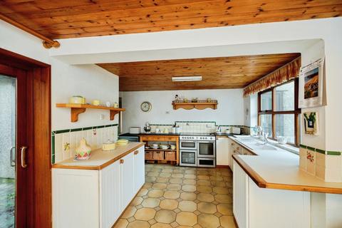 undefined, Llanrug, Caernarfon, Gwynedd, LL55