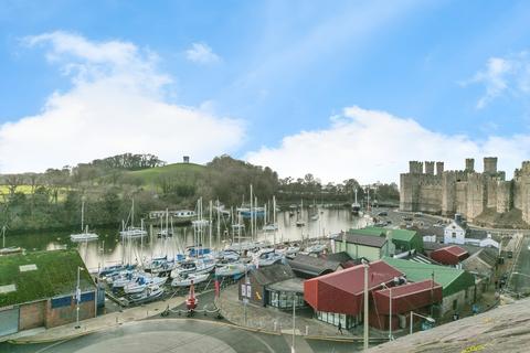 undefined, Segontium Terrace, Caernarfon, Gwynedd, LL55
