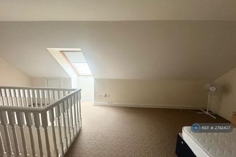 2 bedroom flat to rent, Gabalfa, Cardiff, CF14