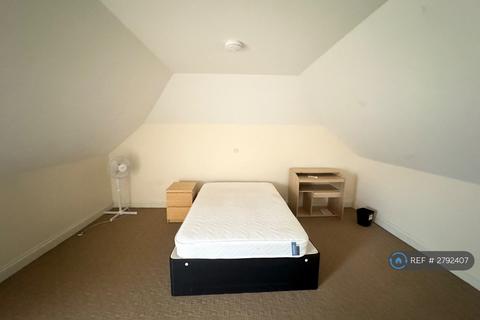 2 bedroom flat to rent, Gabalfa, Cardiff, CF14