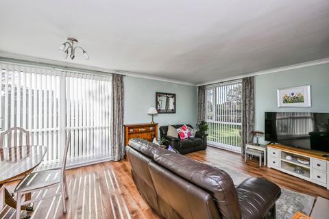 2 bedroom flat for sale, Channel Road, Crosby, Liverpool, Merseyside, L23