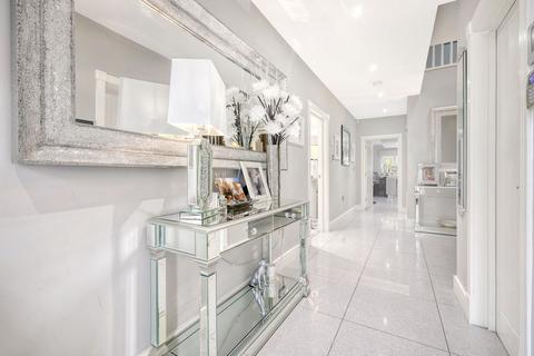 4 bedroom detached house for sale, Mount Pleasant Road, Chigwell IG7
