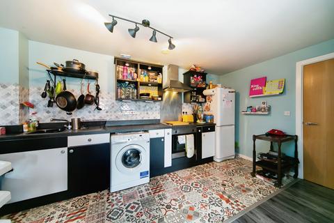 2 bedroom flat for sale, Saddlery Way, Chester, CH1