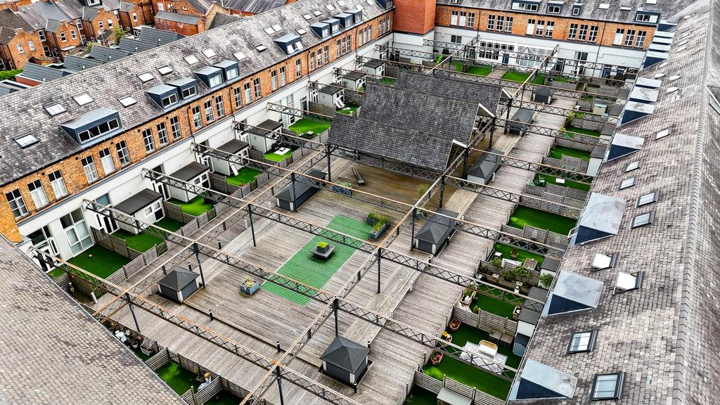 Communal roof terrace