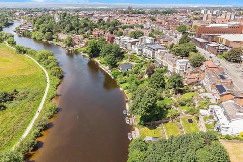 5 bedroom townhouse for sale, Boughton, Chester, Cheshire, CH3