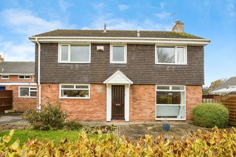 Sutton Close, Mickle Trafford, Chester, Cheshire, CH2