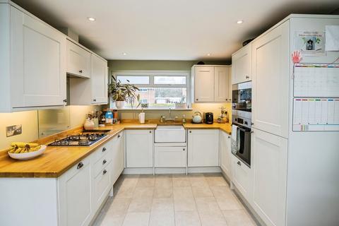 3 bedroom detached house for sale, Sutton Close, Mickle Trafford, Chester, Cheshire, CH2