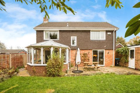 3 bedroom detached house for sale, Sutton Close, Mickle Trafford, Chester, Cheshire, CH2