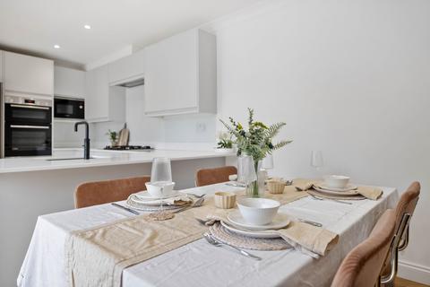 4 bedroom detached bungalow for sale, Hendon Road, Bordon, GU35