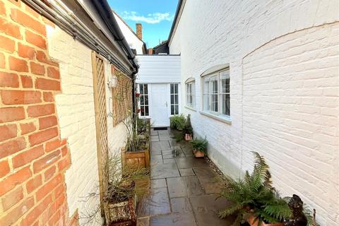 undefined, South Street, Wilton