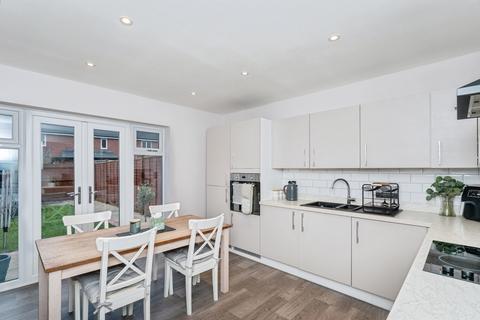 3 bedroom terraced house for sale, Long Road, CHESTER, Cheshire, CH4