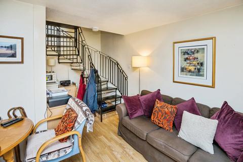 undefined, Shrewsbury Way, Saltney, Chester, Cheshire West and Ches, CH4