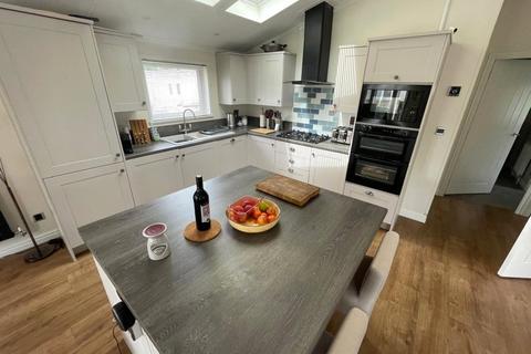 undefined, Ferry Lane, Higher Ferry, Chester, Flintshire, CH1