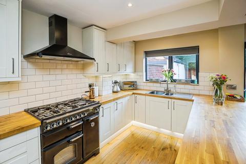 undefined, Hawthorn Road, CHESTER, Cheshire, CH3