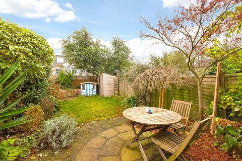 4 bedroom terraced house for sale, Fullerton Road, London, SW18