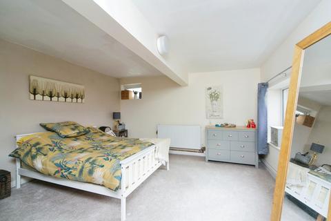 2 bedroom flat for sale, York Road, Colwyn Bay, Conwy, LL29
