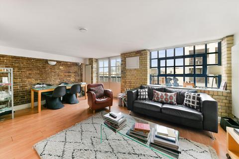 Merchant Court, Wapping Wall, London, E1W