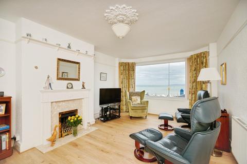 3 bedroom flat for sale, Rhos Promenade, Rhos On Sea, Colwyn Bay, Conwy, LL28