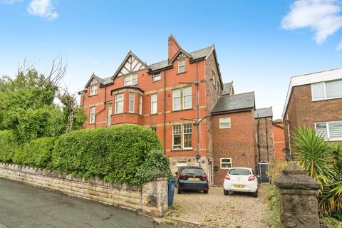 2 bedroom flat for sale, Conway Road, Colwyn Bay, Conwy, LL29