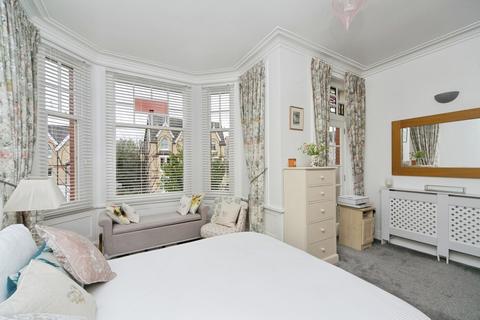 2 bedroom flat for sale, Conway Road, Colwyn Bay, Conwy, LL29