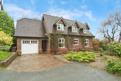 3 bedroom detached house for sale, Kings Crescent, Colwyn Bay, Conwy, LL29