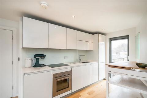 1 bedroom flat for sale, Eythorne Road, London SW9