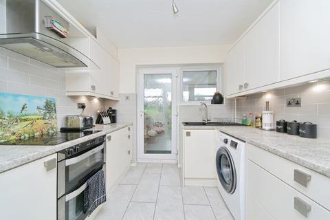 2 bedroom detached house for sale, Rhodfa Wen, Llysfaen, Colwyn Bay, Conwy, LL29