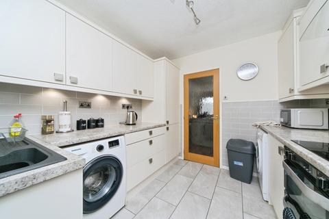 2 bedroom detached house for sale, Rhodfa Wen, Llysfaen, Colwyn Bay, Conwy, LL29