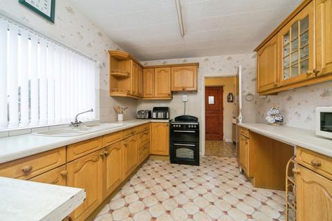 5 bedroom detached house for sale, Lwyd Grove, Colwyn Bay, Conwy, LL29