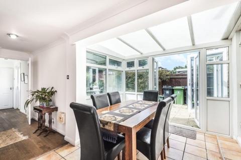 undefined, Byfleet, Surrey, KT14
