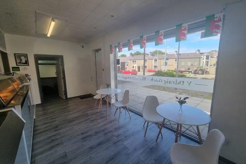 undefined, Llannerch-Y-Medd, Anglesey, Sir Ynys Mon, LL71