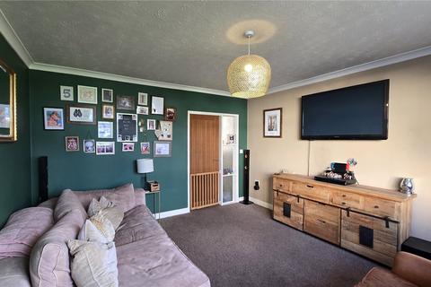 3 bedroom semi-detached house for sale, Ffordd Pendyffryn, Valley, Holyhead, LL65