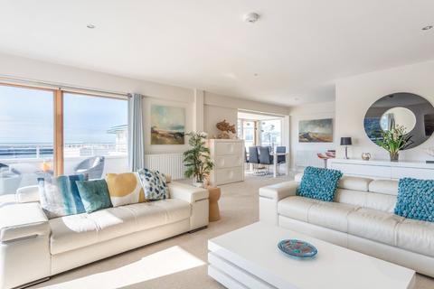 3 bedroom flat for sale, Llanddwyn, Newry Beach, Holyhead, Anglesey, LL65