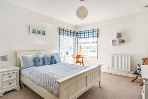 3 bedroom flat for sale, Llanddwyn, Newry Beach, Holyhead, Anglesey, LL65