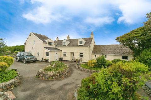 undefined, Llanfaelog, Ty Croes, Isle of Anglesey, LL63