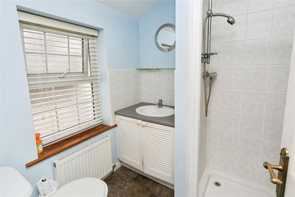 Dwn Strs Shower Room