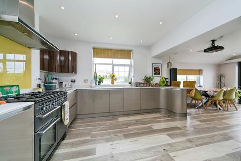 5 bedroom detached house for sale, Penrallt Road, Trearddur Bay, Holyhead, Isle of Anglesey, LL65