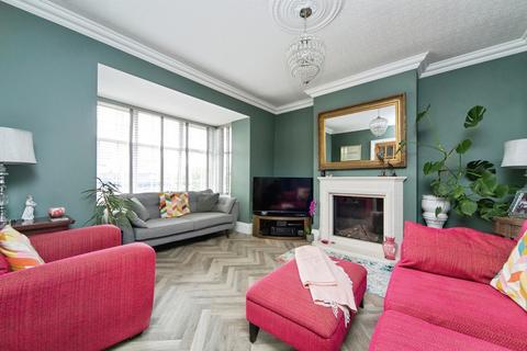 5 bedroom detached house for sale, Penrallt Road, Trearddur Bay, Holyhead, Isle of Anglesey, LL65