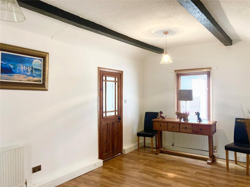 Dining/Lounge