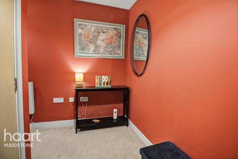 1 bedroom flat for sale, Sandling Lane, Maidstone