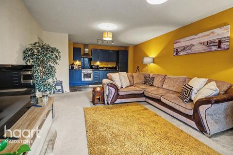 1 bedroom flat for sale, Sandling Lane, Maidstone
