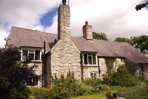5 bedroom detached house for sale, Garneddwen, Lixwm, Holywell, Flintshire, CH8