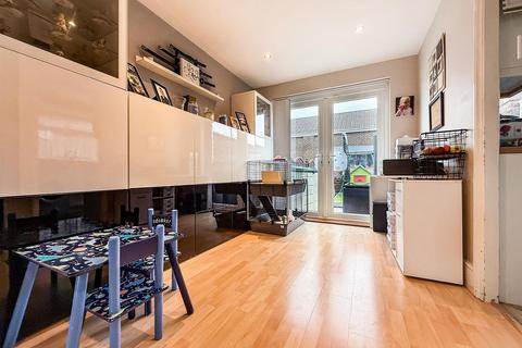 3 bedroom semi-detached house for sale, Leckford Close, Portchester