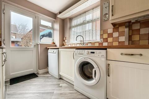 3 bedroom semi-detached house for sale, Leckford Close, Portchester