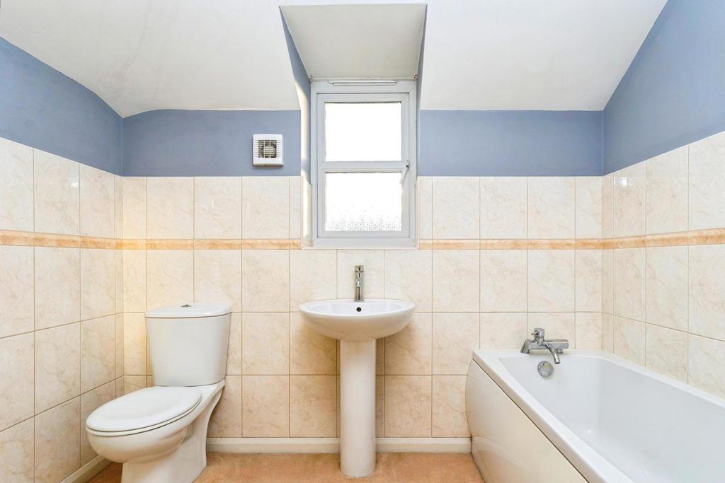 Bathroom/Shower Room