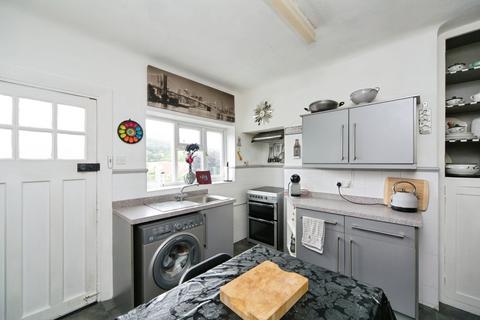 3 bedroom flat for sale, Vicarage Avenue, Llandudno, Conwy, LL30