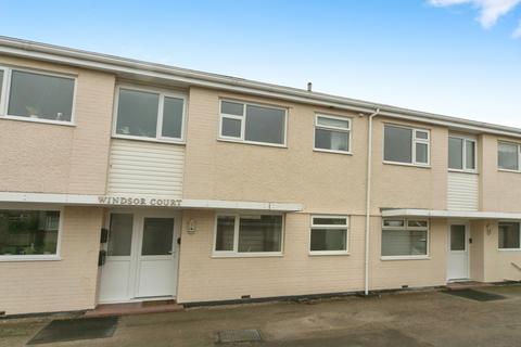 2 bedroom flat for sale, Warren Drive, Deganwy, Conwy, LL31