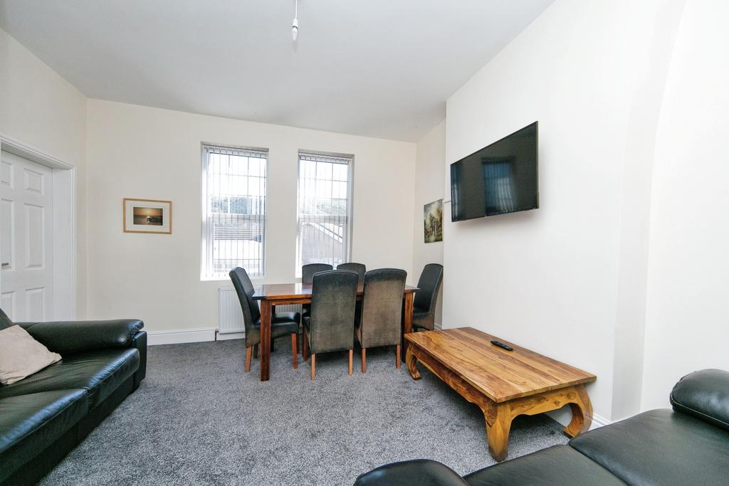 Flat 2