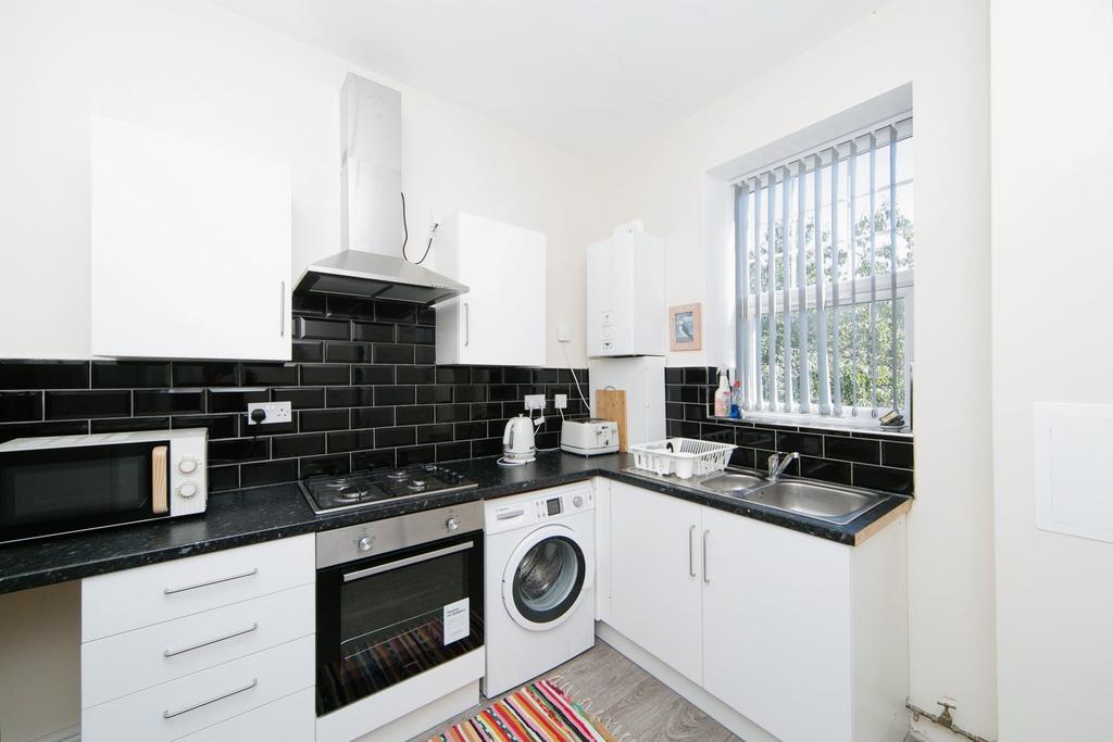Flat 2 Kitchen