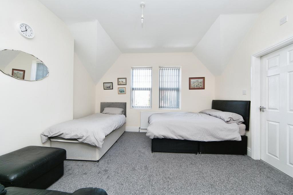 Flat 2 Bed